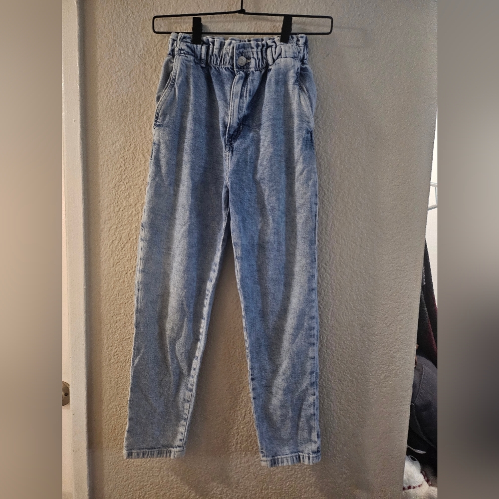 Girls H & M Relaxed Fit Light Blue Denim Jeans